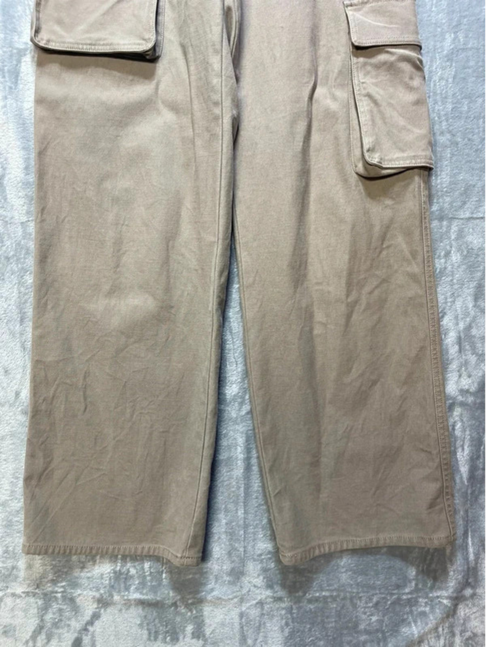 Wilfred Free Aritzia High Waisted Wide Leg Cargo Pants Tan Beige Stretch 4 - Picture 5 of 9